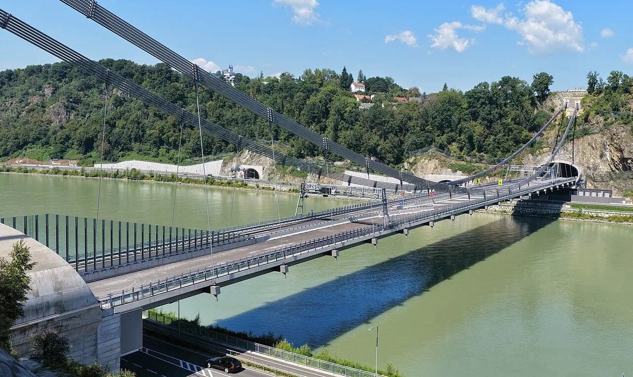 Symbolbild: Ingenieurbauwerk in Stahlbetonbauweise